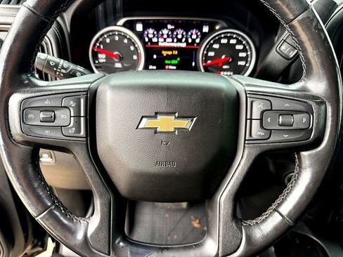 Used 2020 Chevrolet Silverado 1500 High Country w/ Technology Package image 11