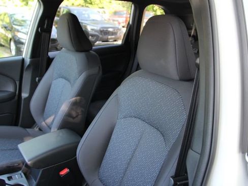 Used 2025 Subaru Forester Premium AWD/4WD image 19