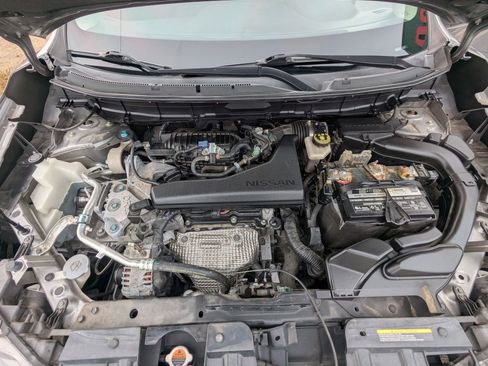 Used 2018 Nissan Rogue S image 20