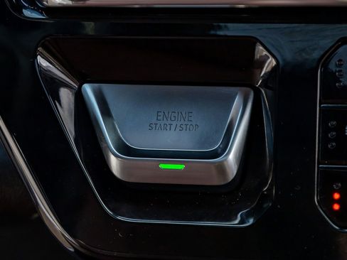 Used 2024 GMC Sierra 2500 Denali Ultimate image 27