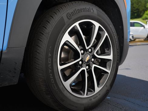 Used 2024 Chevrolet TrailBlazer LT FWD image 30