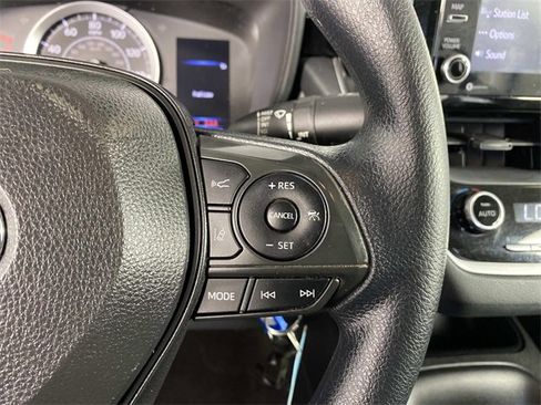 Used 2021 Toyota Corolla LE w/ Carpet Mat Package (TMS) image 15
