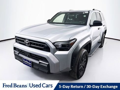 Used 2025 Toyota 4Runner SR5 AWD/4WD image 3