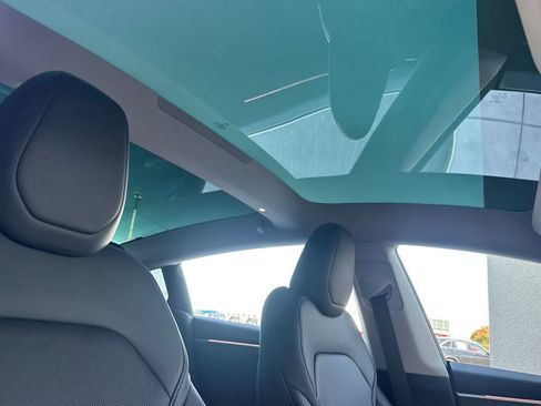 Used 2024 Tesla Model 3 Standard Range RWD image 17