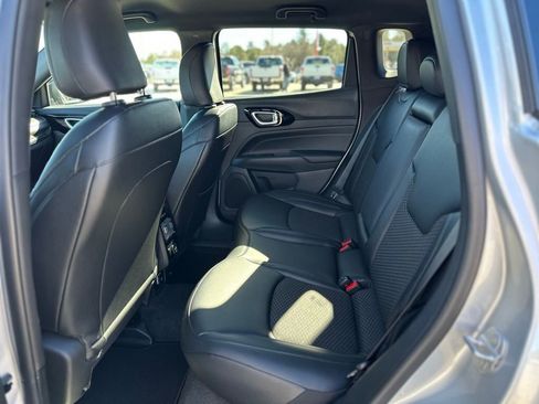 New 2026 Jeep Compass Latitude image 30