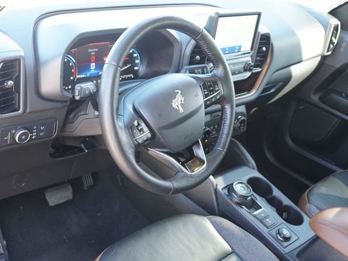 Certified 2022 Ford Bronco Sport Outer Banks w/ Tech Package AWD/4WD image 8