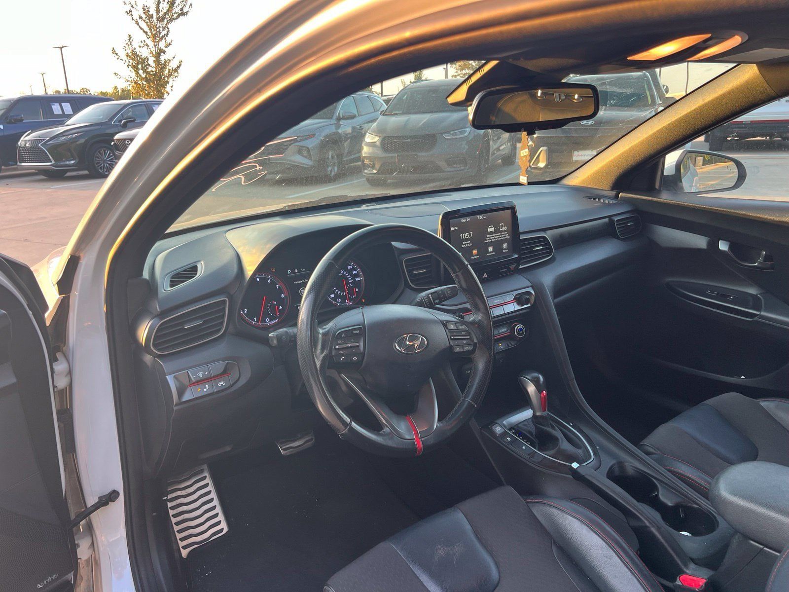 Used 2019 Hyundai Veloster Turbo FWD image 20
