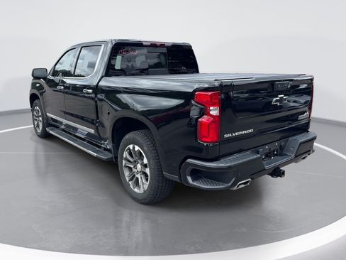 Used 2023 Chevrolet Silverado 1500 High Country AWD/4WD image 6