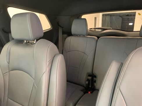 Used 2023 Buick Enclave Essence w/ Experience Buick Package image 18