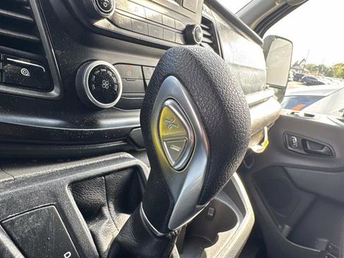 Used 2025 Ford Transit 250 148 High Roof AWD image 41