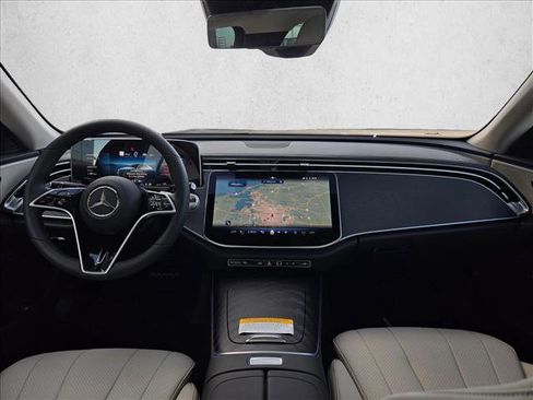 New 2026 Mercedes-Benz E 450 4MATIC Sedan image 15