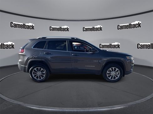 Used 2019 Jeep Cherokee Latitude Plus w/ Comfort/Convenience Group image 8