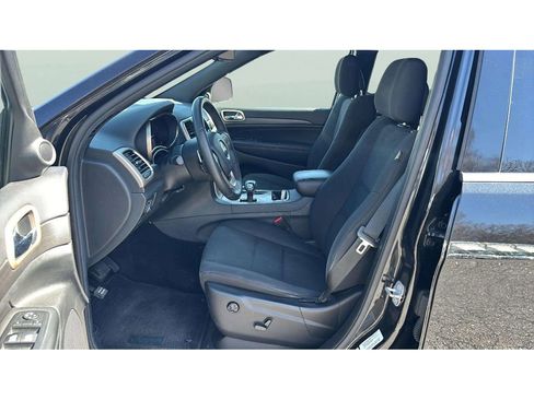 Used 2015 Jeep Grand Cherokee Laredo w/ Quick Order Package 23E image 10