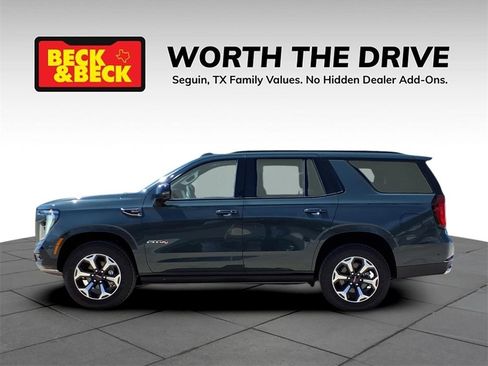 New 2026 GMC Yukon AT4 w/ AT4 Premium Package image 8