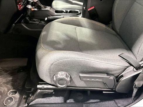 Used 2024 Jeep Wrangler Willys image 19