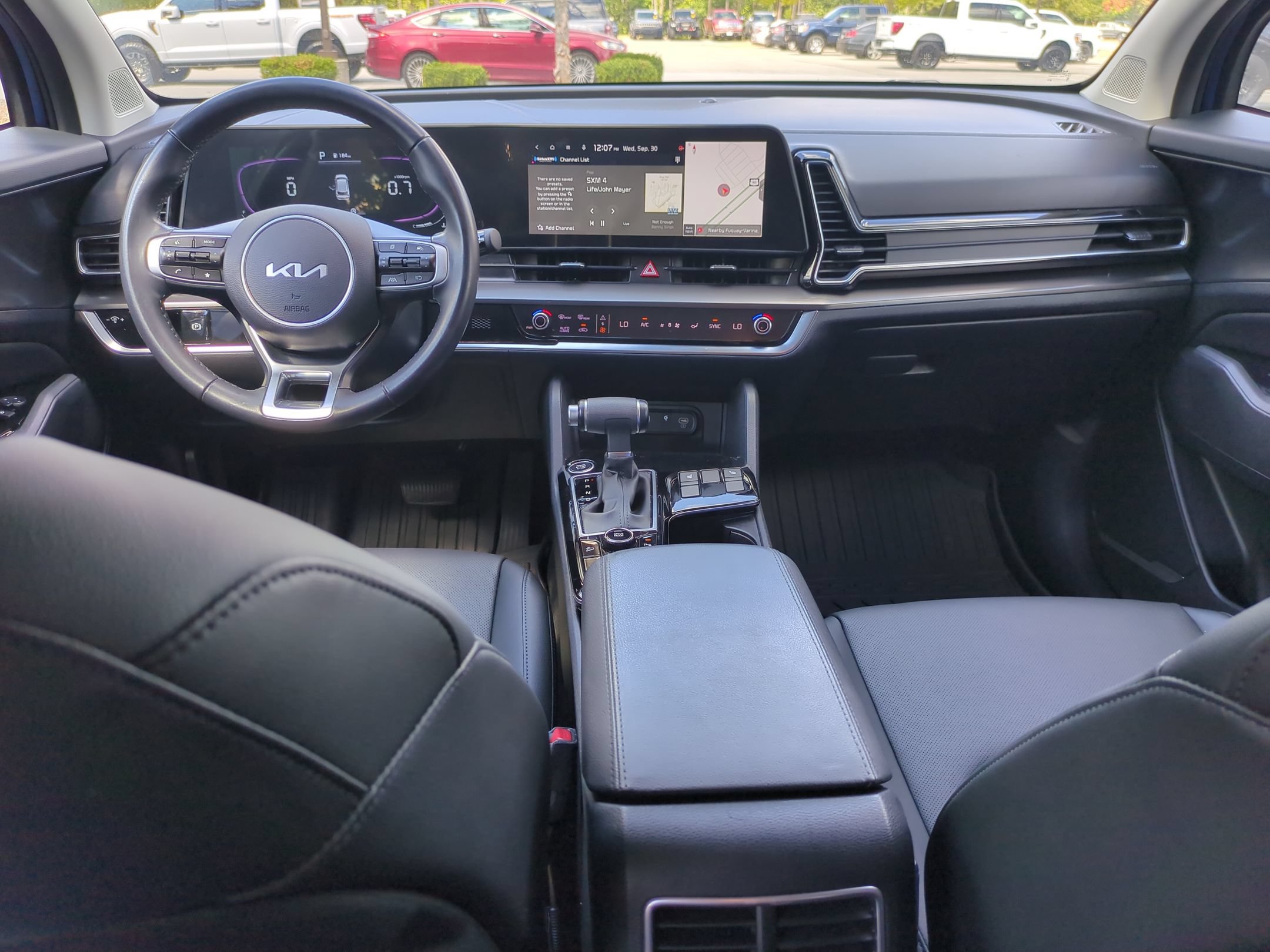 Used 2024 Kia Sportage EX FWD image 28