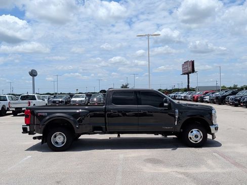 Used 2024 Ford F350 Lariat w/ Lariat Ultimate Package AWD/4WD image 11