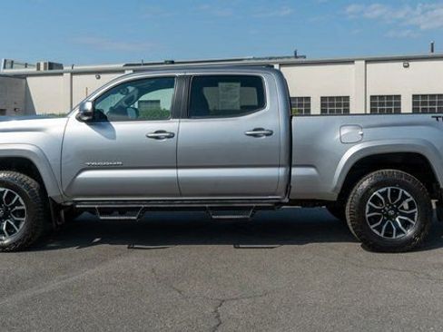 Used 2023 Toyota Tacoma TRD Sport AWD/4WD image 9