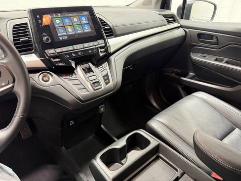 Used 2023 Honda Odyssey EX-L image 12