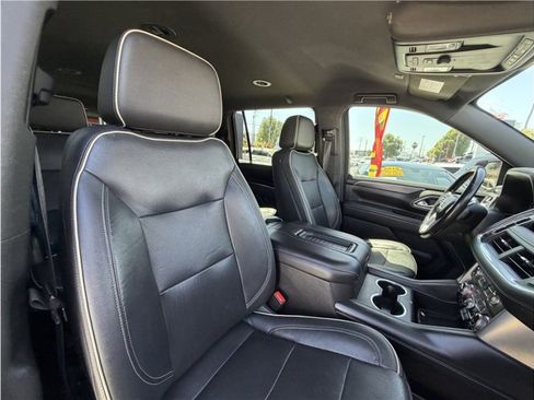 Used 2021 GMC Yukon XL SLT AWD/4WD image 36