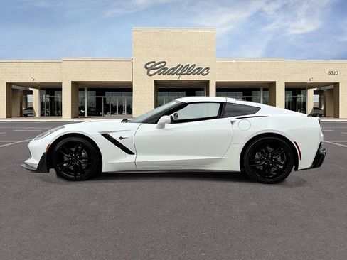 Used 2019 Chevrolet Corvette Stingray Coupe w/ Carbon Flash Badge Package RWD image 8