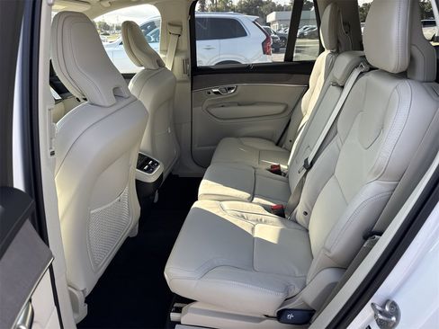 New 2026 Volvo XC90 B6 Ultra w/ Protection Package image 13
