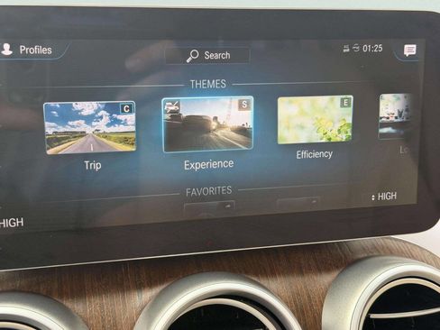 Used 2020 Mercedes-Benz GLC 300 4MATIC image 47