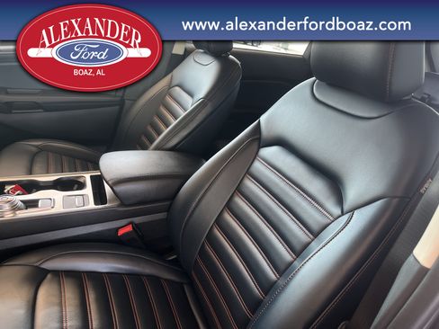 Used 2022 Ford Edge SEL w/ Sport Appearance Package AWD/4WD image 10