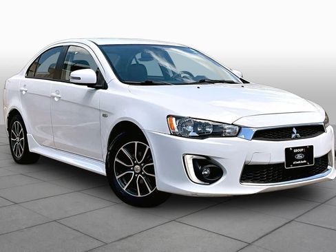 Used 2017 Mitsubishi Lancer ES FWD image 5
