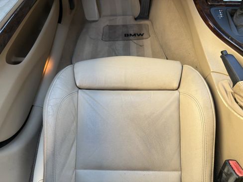Used 2006 BMW 330i Sedan image 26