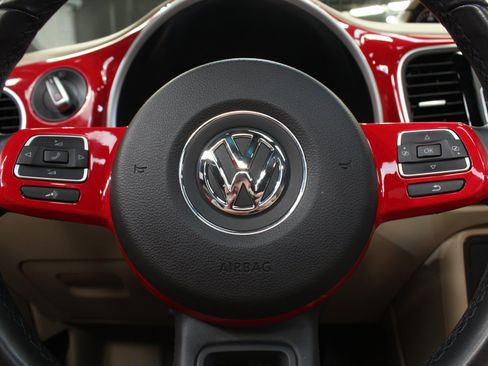 Used 2014 Volkswagen Beetle TDI FWD image 60