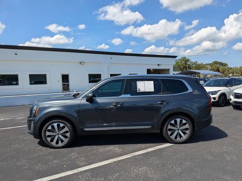 Certified 2022 Kia Telluride EX w/ EX Premium Package FWD image 5