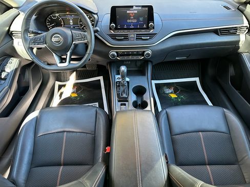 Used 2022 Nissan Altima 2.5 SR w/ Midnight Edition Package image 21