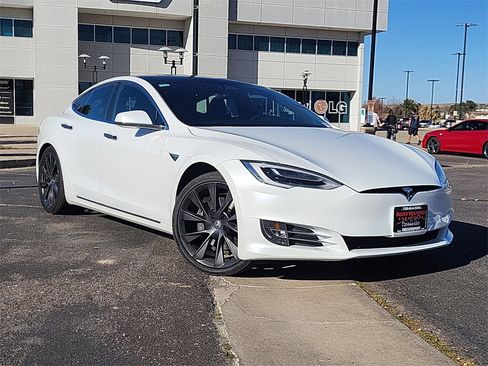 Used 2021 Tesla Model S Long Range image 2