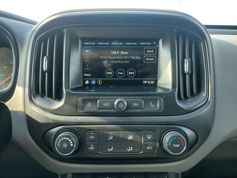 Used 2019 Chevrolet Colorado W/T RWD image 3