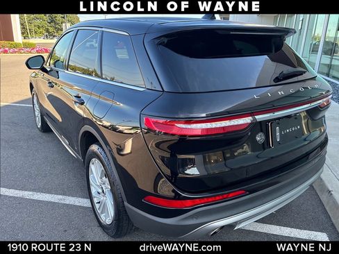 Certified 2023 Lincoln Corsair AWD w/ Rear Removable Package Tray image 4