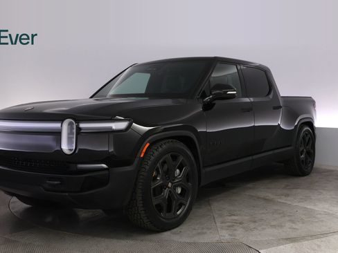 Used 2026 Rivian R1T Adventure AWD/4WD image 2
