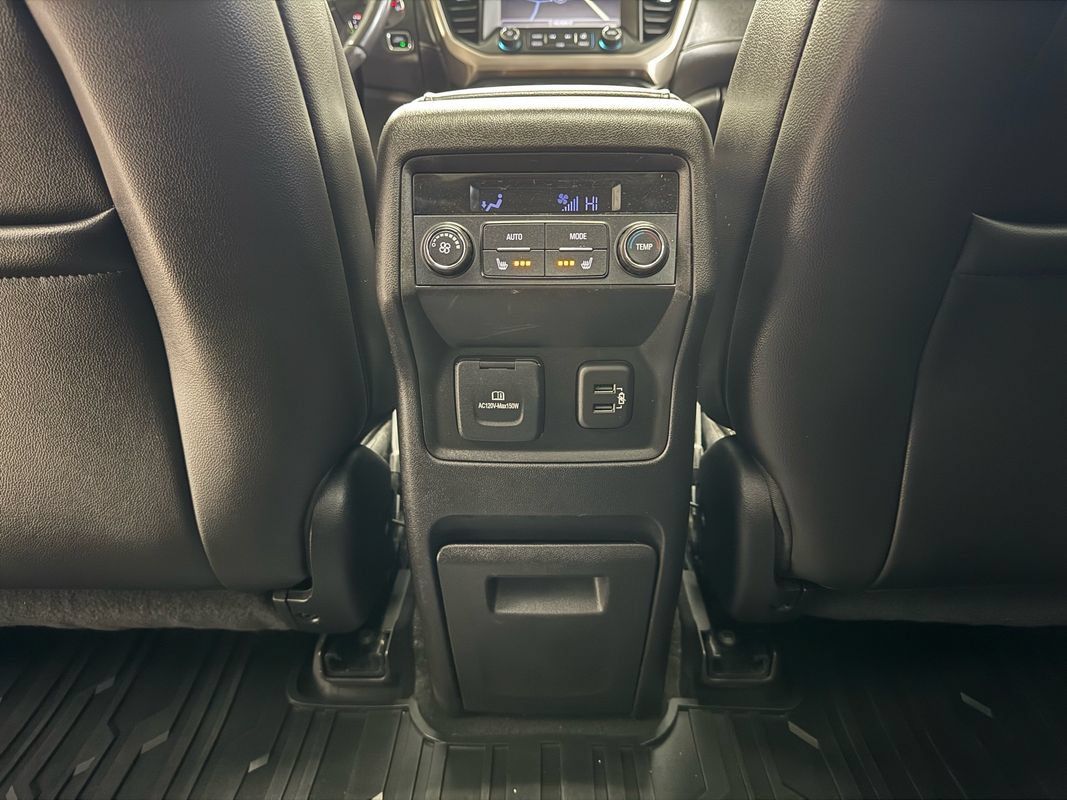 Used 2019 GMC Acadia Denali w/ Technology Package AWD/4WD image 30