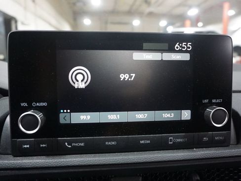 Used 2024 Honda CR-V EX image 10