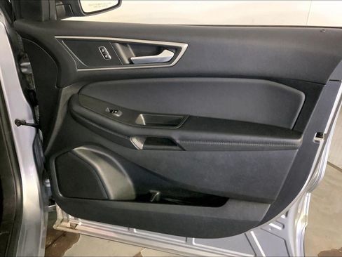 Used 2024 Ford Edge SEL AWD/4WD image 25