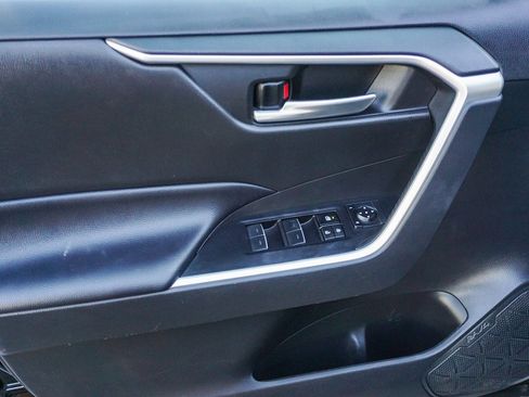 Used 2023 Toyota RAV4 XLE image 17