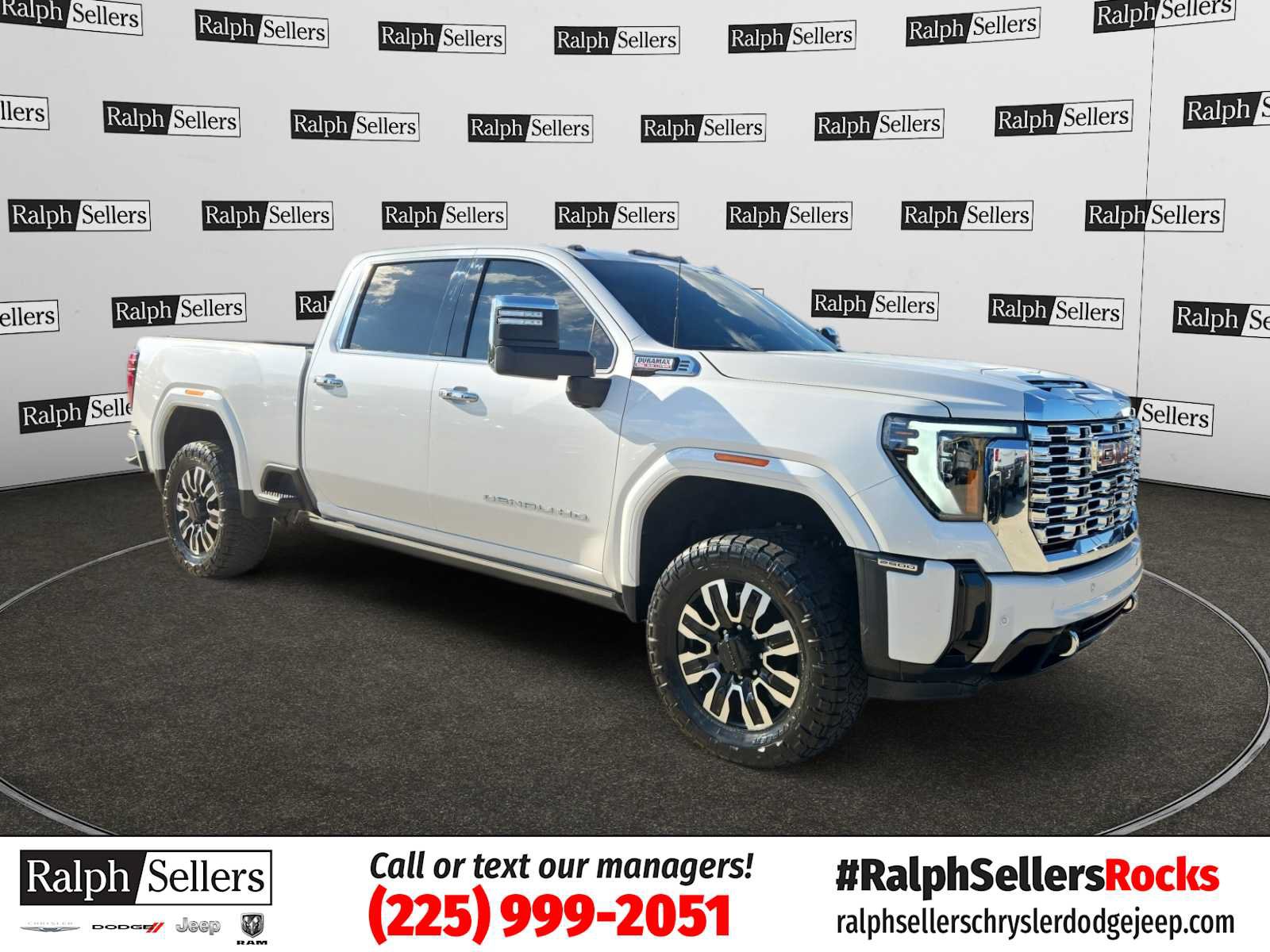 Used 2025 GMC Sierra 2500 Denali w/ Denali Reserve Package AWD/4WD image 1