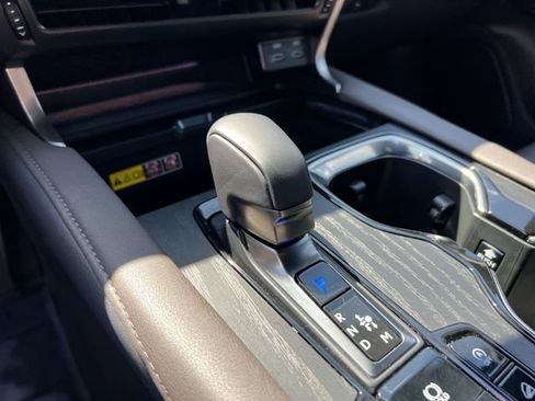 Used 2025 Lexus RX 350 AWD w/ Convenience Package image 18