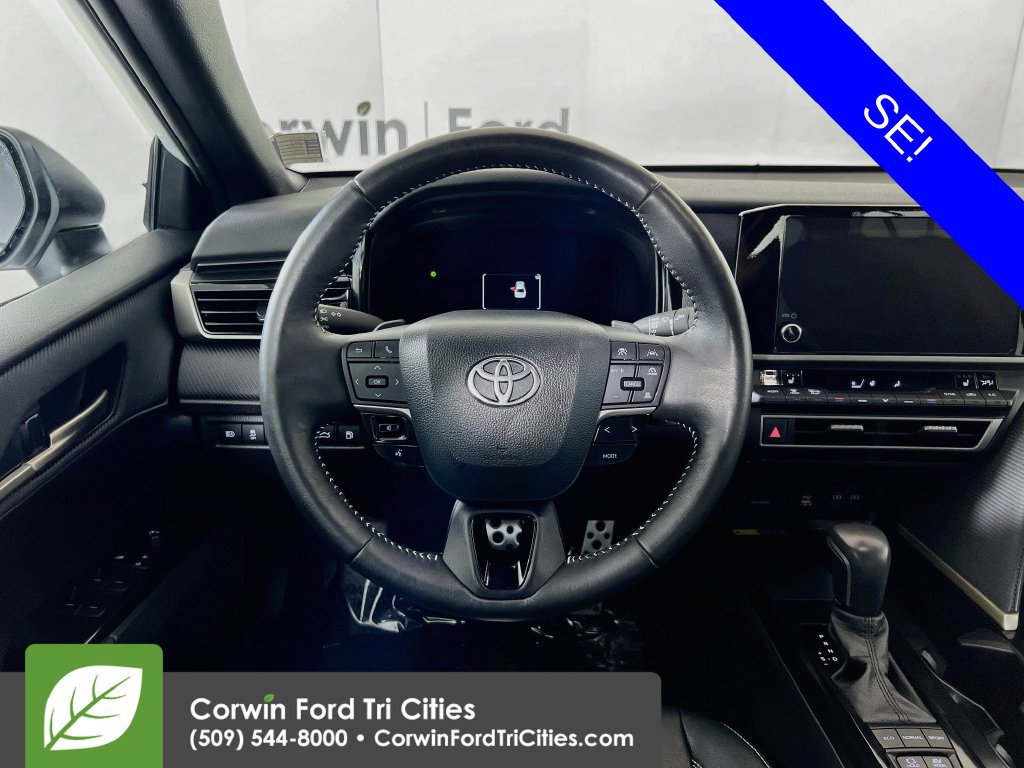 Used 2025 Toyota Camry SE w/ Convenience Package AWD/4WD image 25