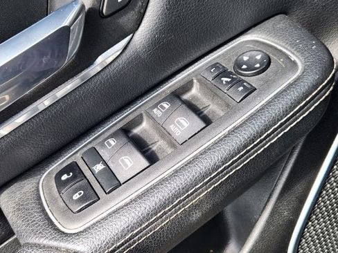 Used 2022 RAM 1500 Laramie w/ Laramie Southwest Edition RWD image 22