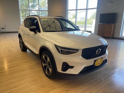 New 2026 Volvo XC40 B5 Plus w/ Protection Package Premier