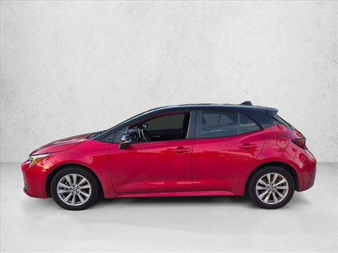 Used 2024 Toyota Corolla SE w/ SE Package FWD image 8