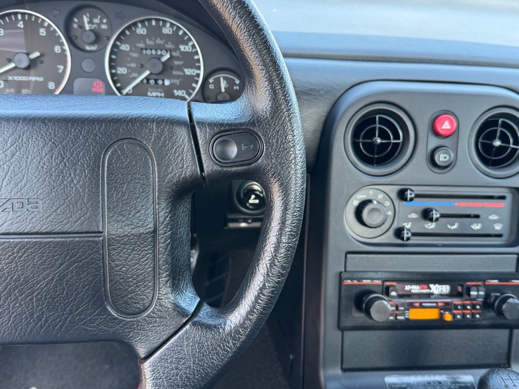 Used 1990 MAZDA MX-5 Miata RWD image 9