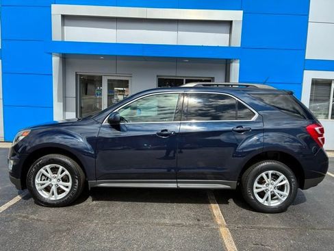 Used 2017 Chevrolet Equinox LT w/ Convenience Package image 6