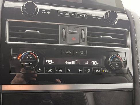 Certified 2023 INFINITI QX80 Luxe w/ All-Season Package image 17